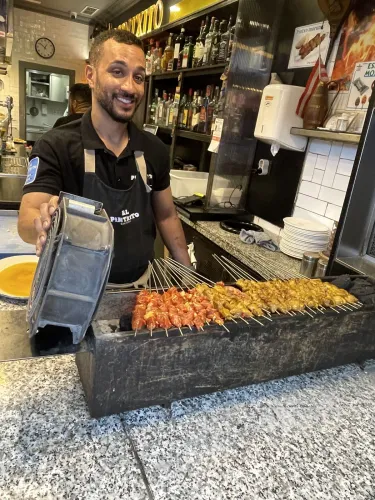 Youssef, propietario y alma mater de El Pintxito Santutxu